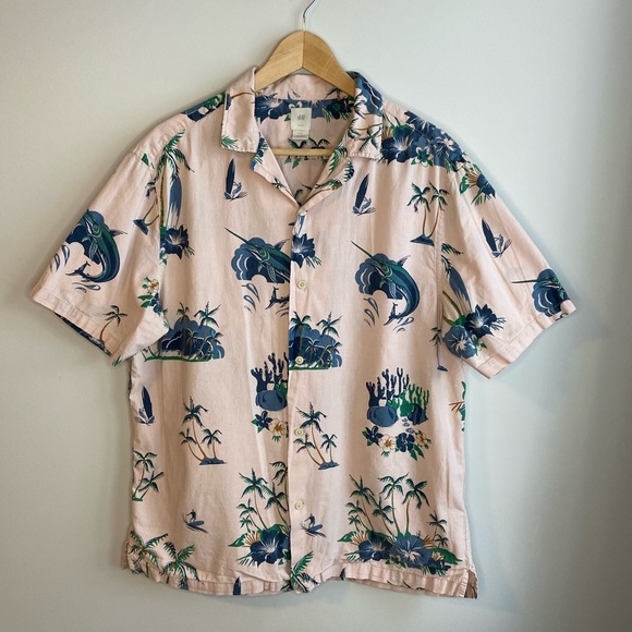 H&M Other - H&M Tropical Button Up Party Shirt